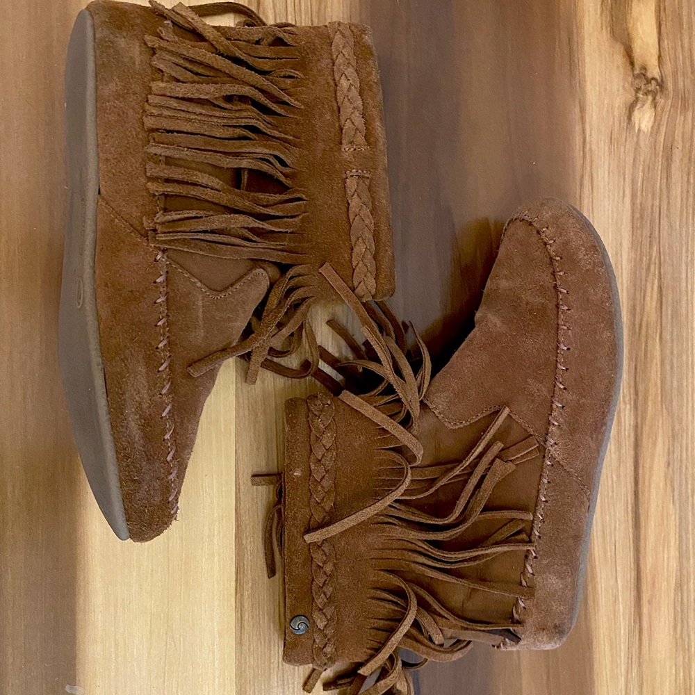 Women's Suede Fringe Moccasins in Brown - Cozy Everyday Style